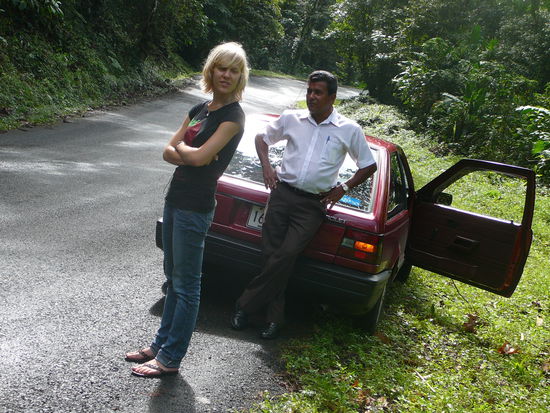 ...er war so nett und hat uns den ganzen Tag in seinem kleinen Auto durch die Gegend gefahren!