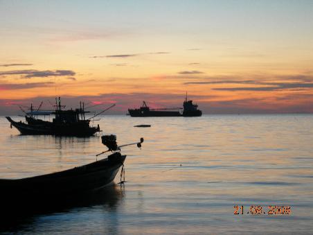 kaum zu glauben aber taeglicher Sonnenuntergang
