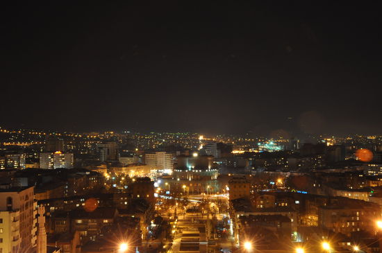 Yerevan bei Nacht