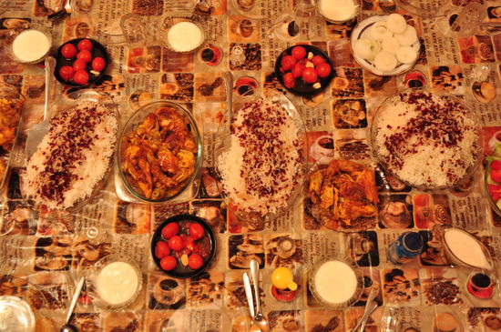 Iranisches Abendessen nachts um 12 in Esfahan