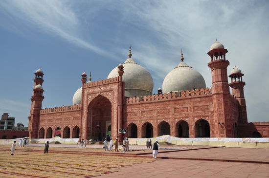 Lahores Moschee, die ich auch schon bei Nacht ins Forum gestellt habe