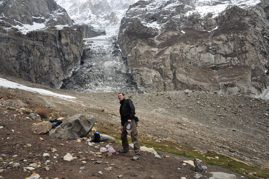 An den Ultarwiesen, im Hintergrund der Gletscher