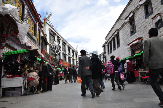 Das historische Zentrum Lhasas und seine Pilger