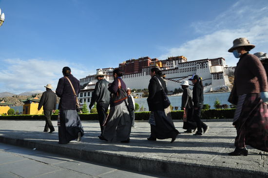 Nochmals die Umrunder des Heiligtums