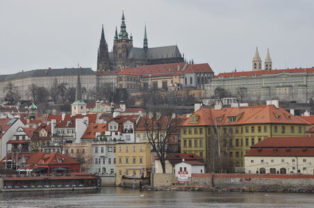 Der Haracin von der Karlsbruecke aus