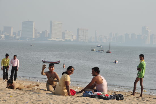 Am Chawpatty Strand in Bombay