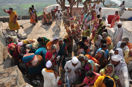 Pilger im Hanumantempel