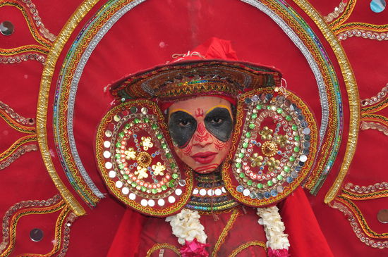 Frau auf dem Tempelfest in Varkala