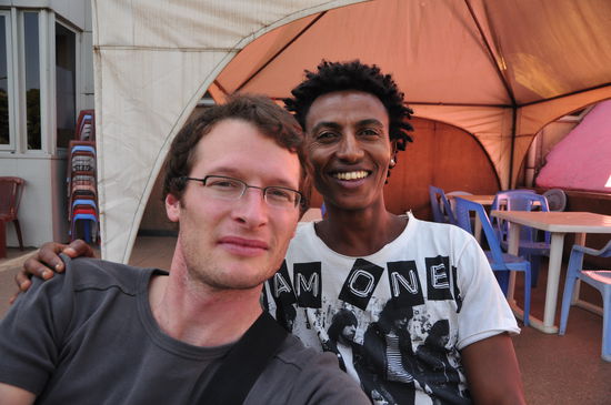 Einer der vielen "Pelicanos", wie Pedro die Asgeier nannte, die nur um des Geldes Willen den Kontakt zu Weißen suchen.