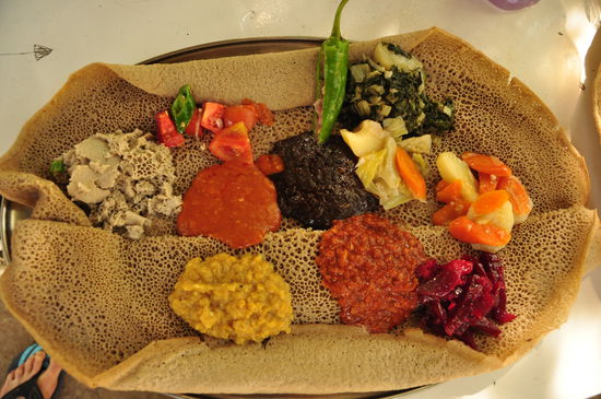 Eine Vegetarische Fasting-Injera