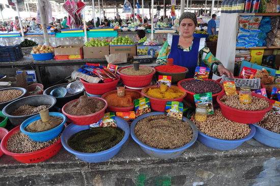Auf dem grünen Bazar in Doshanbe