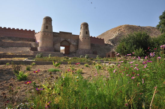 Alte Bauten in Hissor
