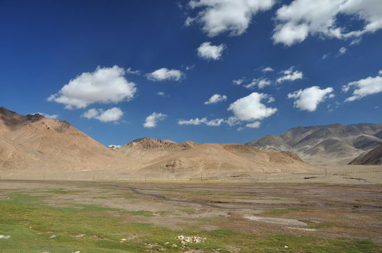 Farbenreiche Hochebene auf ca. 4300 m
