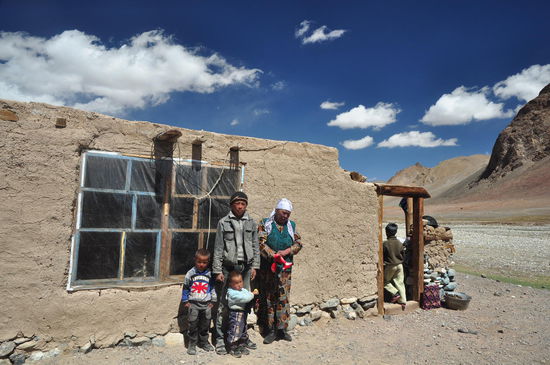 Wir werden zum Chain (bedeutet auch immer eine Speise dazu) eingeladen