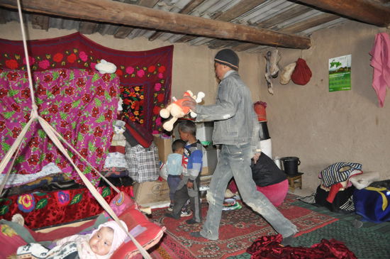 Im Haus der Familie ist es gemütlich eingerichtet.