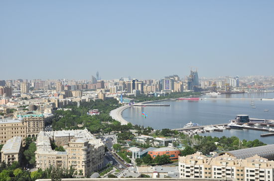 Blick auf Bakus Promende