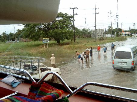 Man glaubt es nicht, wenn man es nicht selbst gesehen hat. Fishing on the Road...
