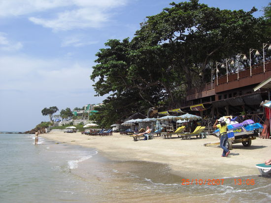 Nur 10 Minuten von Pattaya, man will es nicht glauben.