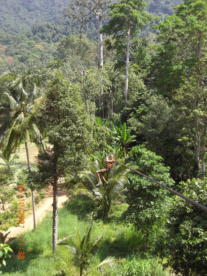 Die Abseilbahn ist ca. 150m lang. Cool!