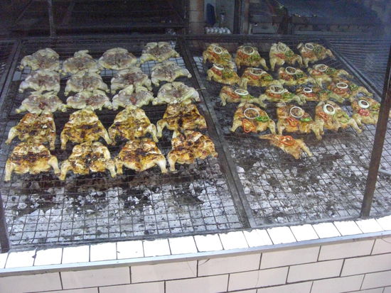 Die Hend'l sind hier so gross, wie bei uns die Gaense, 2,8 - 3,8 kg, wer soll das nur essen?