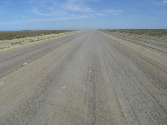 Ca. 150 km haben wir nur auf leicht befestigten Kies verbracht