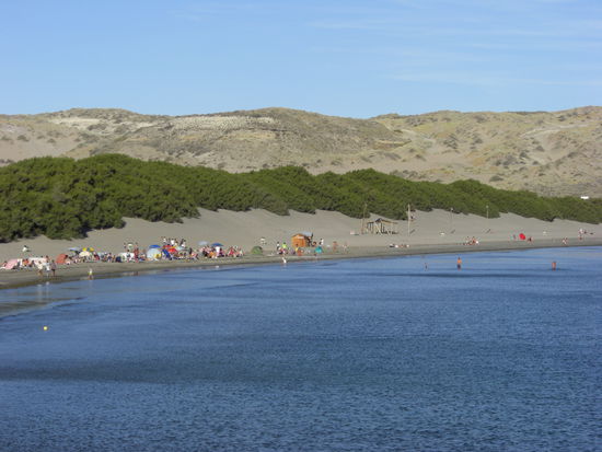 Der Strand von Puerto Piramides