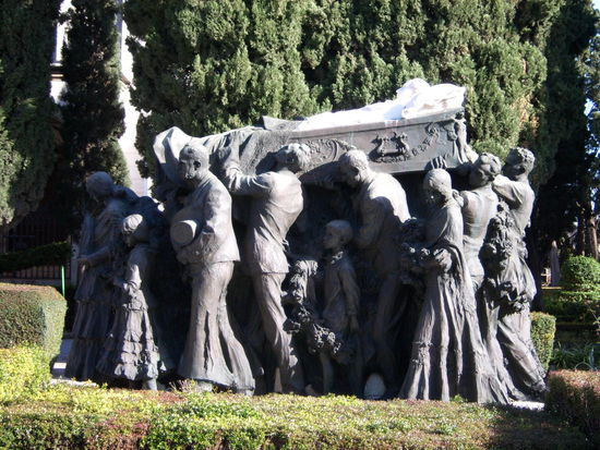 das Grab von Joselito, einem der beruehmtesten Stierkaempfer, der mit 25 im Ring starb