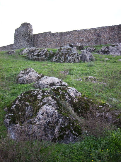 Wir wollten ja raus aus Sevilla. Hier kam´s mir ein wenig vor wie Schottland.