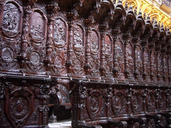 die Sitzplaetze sehen aus wie aus Schokolade