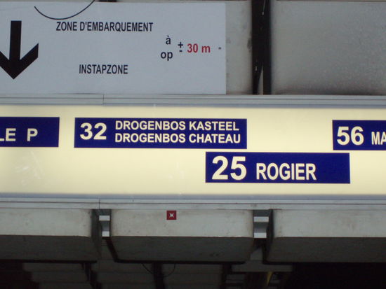 Diese besondere U-Bahn Station darf ich euch nicht vorenthalten...das Schloß vom Drogenboss? *;o)