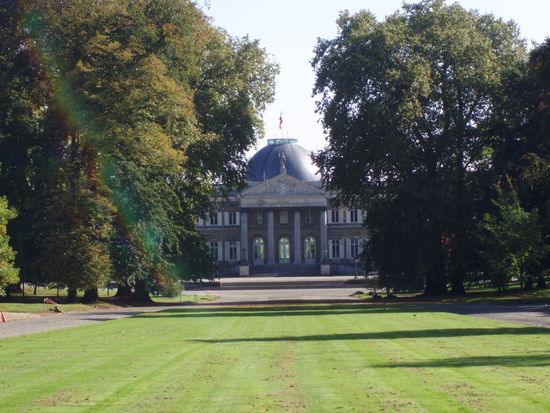 Palais Royal (da kann man leider nicht näher ran, im Reiseführer is auch nur so ein Foto)