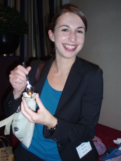 Maria mit ihrer ersten Auster