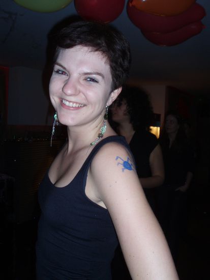 ...und die Möglichkeit sich anmalen zu lassen!!! Mir reichte die Spinne...