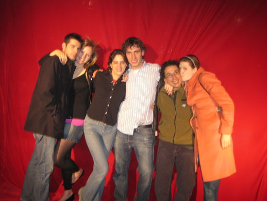 4 stunden und einige flaschen bacardi später, alle sind seelig (neue pärchen haben sich gefunden).