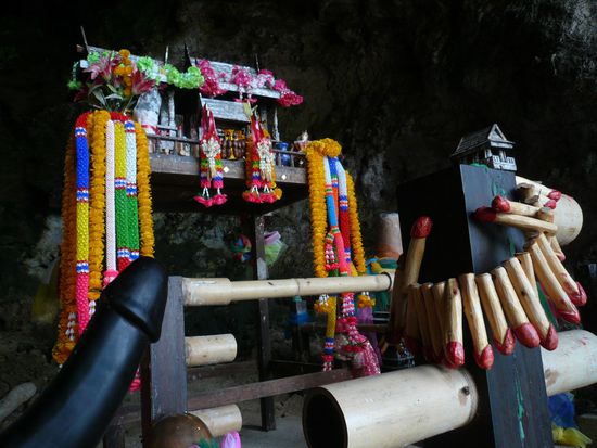 Fruchtbarkeits Tempel (hihi sind uebrigens keine Ueberdimensionalen Streichhoelzer)