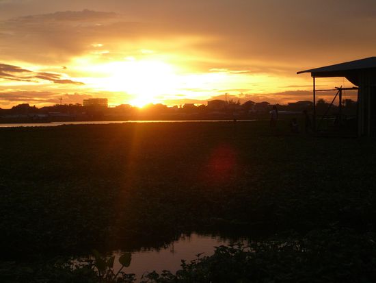 Sonnenuntergang Lake Side Guesthouse in Phnom Penh