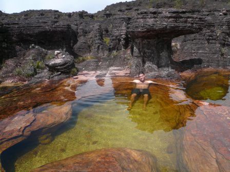 Ein Bad in dem sogenannten Jacuzzi (nicht heiss)