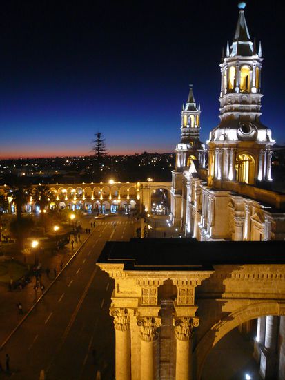 Plaza de Armas und Kathedrale