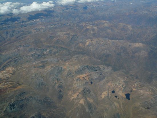 Unterwegs zurueck nach Caracas (Karge Wuestenlandschaft, Peru)