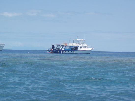 Auf diesem Schiff machte ich die Tour zum Riff