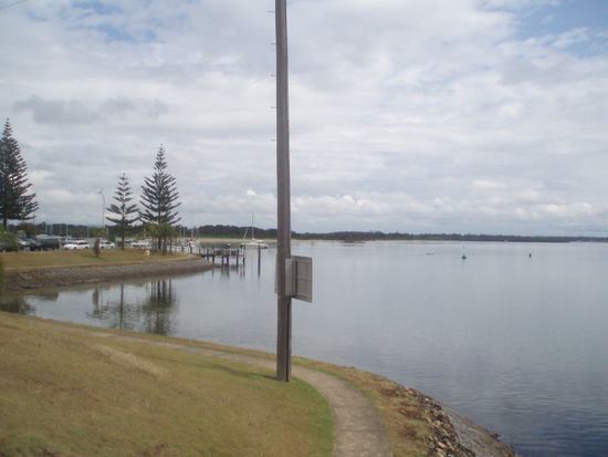 Cooloonbung Creek in Port Macquarie - der Creek fließt durch den Westen der Stadt, nahe meinem Hostel