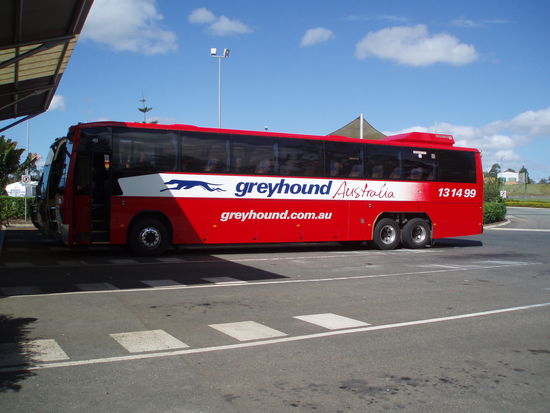 Unser Bus am Matilda Roadhouse