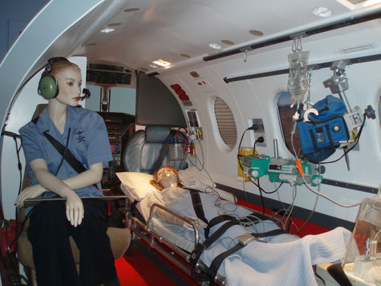 So sieht es im Inneren eines Krankenflugzeuges aus