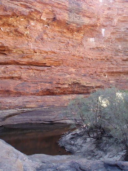 Ganz unten befinden sich kleine Tümpel und Wasserlöcher