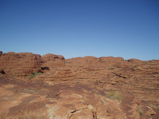 Pfannkucheneffekt - ganz viele Gesteinsarten aufeinander, über Millionen von Jahren entstanden