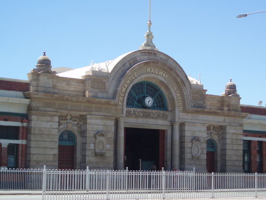 Der schöne Bahnhof von Fremantle