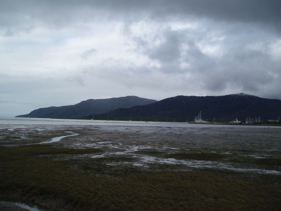 Ausblick von der Esplanade in der Dämmerung bei Ebbe