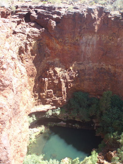 Circular Pool, unser erstes Ziel
