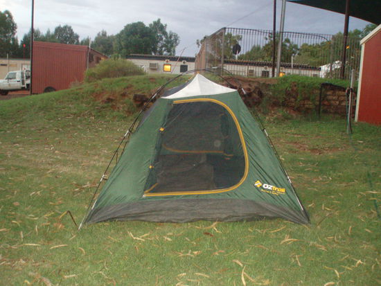 Mein Zelt glich eher einer Eierpflaume  Konnte aber nichts  dafür, ein Stab war gebrochen!