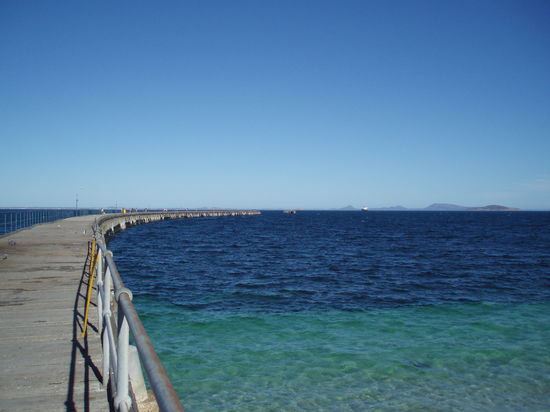 In der Stadt Esperance selbst: Die Holzmole am Hafen